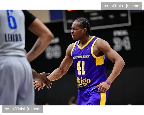 篮网进攻效率联盟顶级但防守短板明显 攻防失衡成隐患